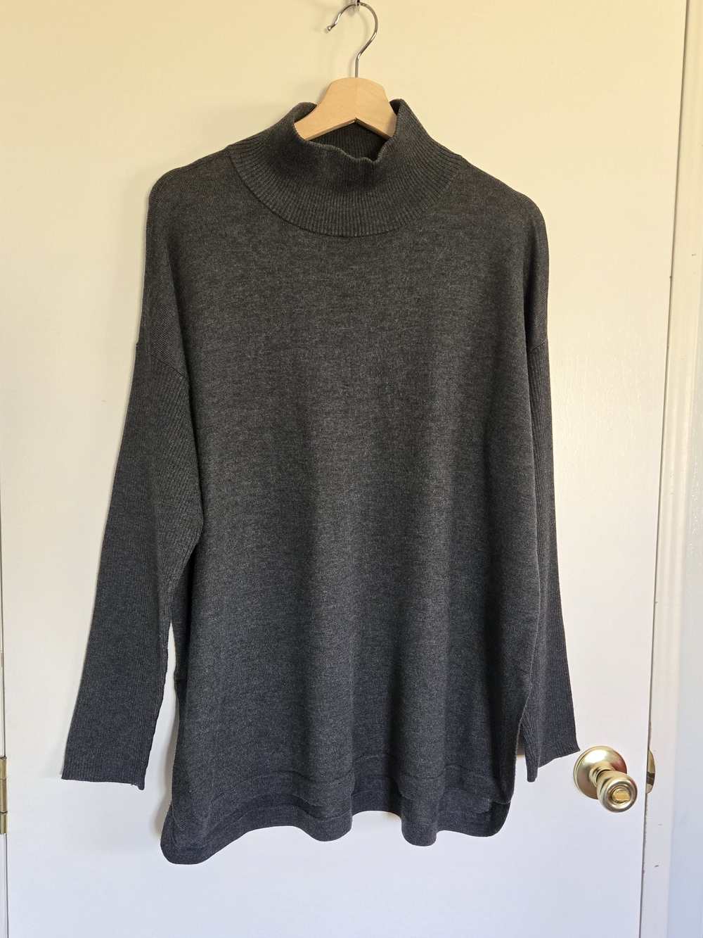 Vince Camuto Charcoal Gray Mock Neck Sweater Women's L